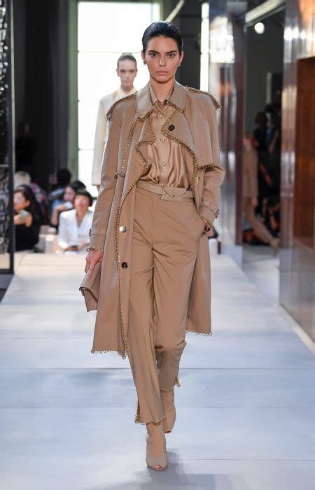 burberry spring summer 2019 runway|burberry runway collection.